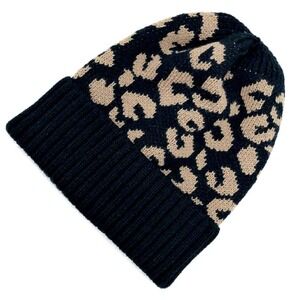 DO EVERYTHING IN LOVE knit beanie hat